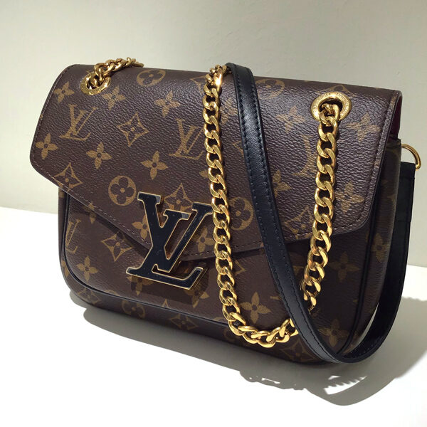 LV モノグラムパッシー